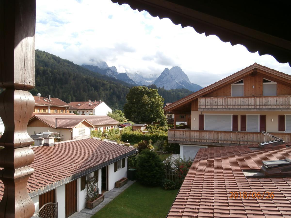 Ferienwohnung Anna Garmisch-Partenkirchen Exterior photo